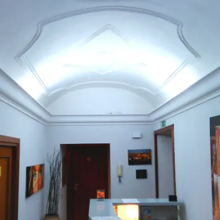 Basilica Square 게스트하우스 4*