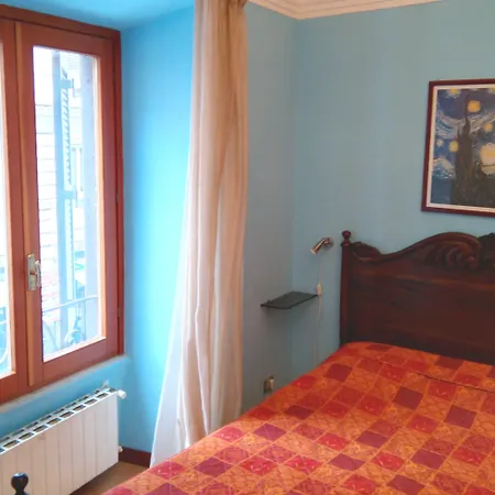 Basilica Square بيت ضيافة 4*